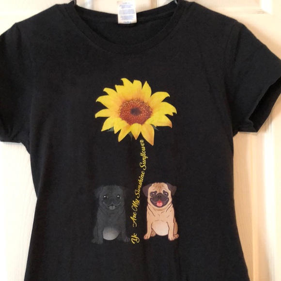 Tops - 🔥4/$12! Adorable pug dog t shirt size small